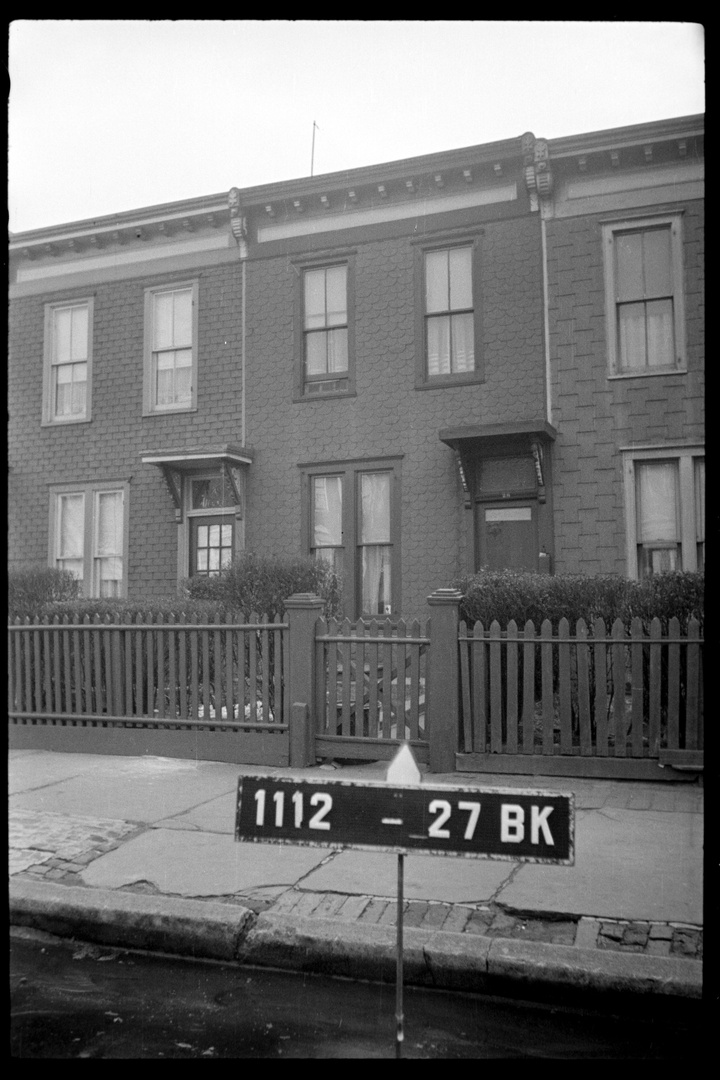 28A Windsor Place — 1940 NYC tax photograph